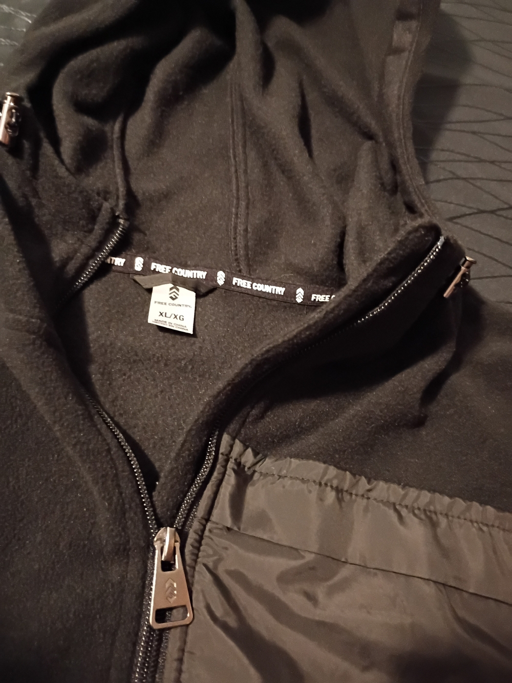 Woman's Free Country Black Hooded Fleece Jacket XL